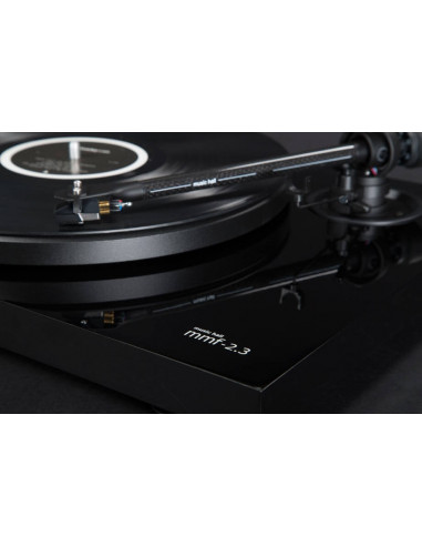 Giradiscos audiófilo de correa y dos velocidades Music Hall MMF-2.3